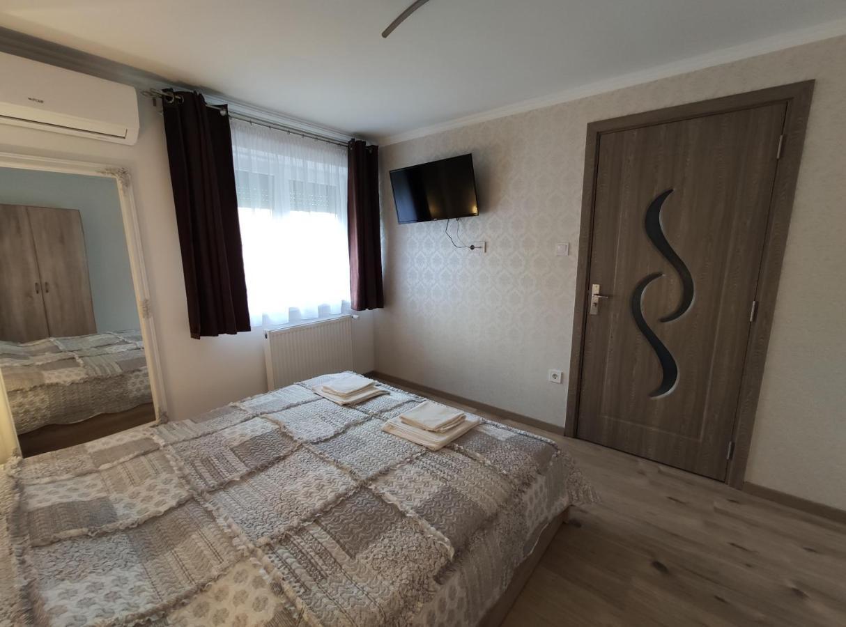 Royal De Lux Daire Hajdúszoboszló Dış mekan fotoğraf